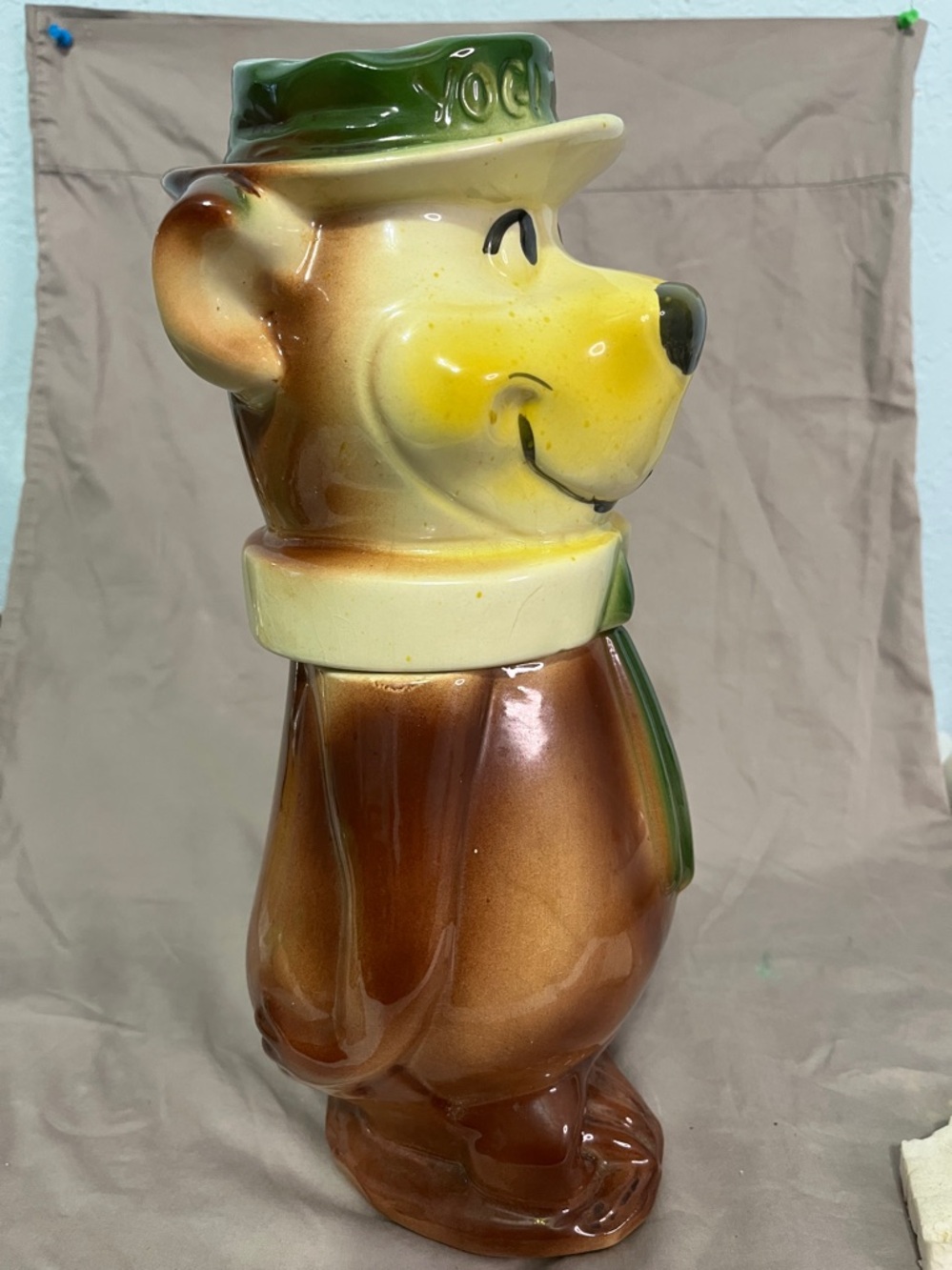Vintage American Bisque Yogi Bear Ceramic Cookie Jar from 1961. - Picture 2 of 8